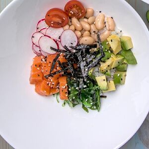 Поке с лососем