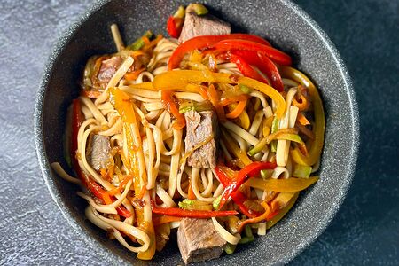 Удон с говядиной 