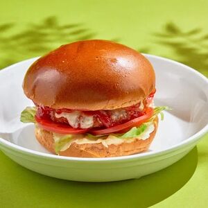 Бургер с куриной котлетой 