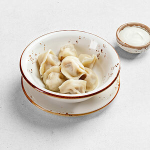 Пельмени со сметаной