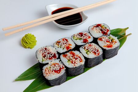 Ролл с угрем