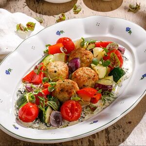 Котлеты из индейки с овощами