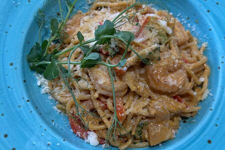 Паста к креветками Том ям