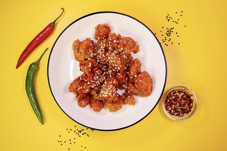 Большой чикен в чили сладком соусе