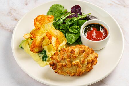 Котлета по-пожарски с картофельным пюре