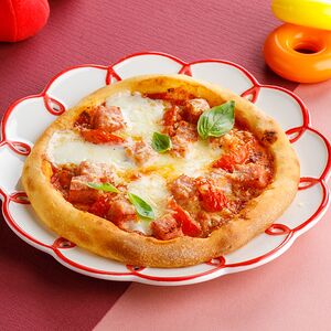 Детская мини-пицца с ветчиной и томатами