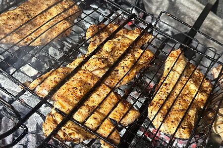 Индюшиное филе на мангале стейк