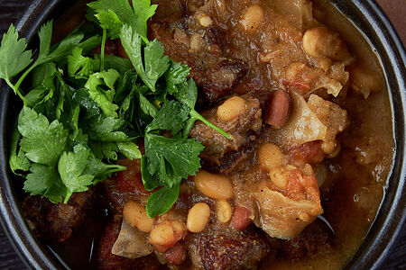 Кабан 12-часового томления с фасолью