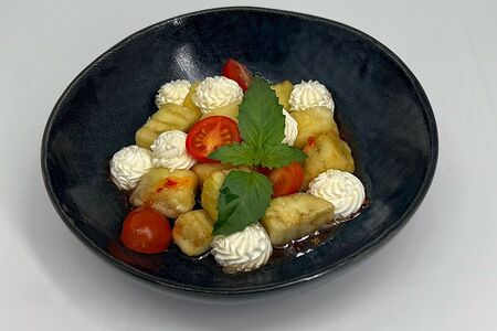 Салат с хрустящим баклажаном