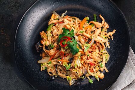 Острая лапша с уткой