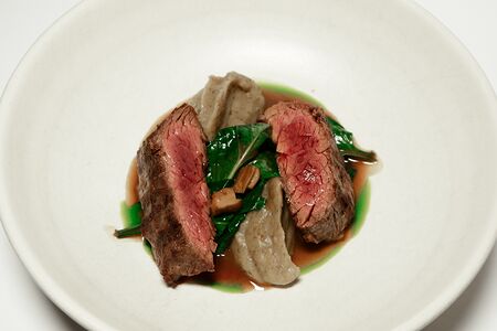 Бавет с кремом из топинамбура и белым грибом