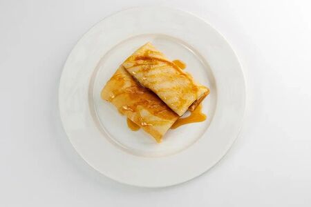 Блинчики с бананом и карамелью