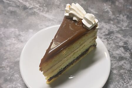 Ванильный торт с карамелью 