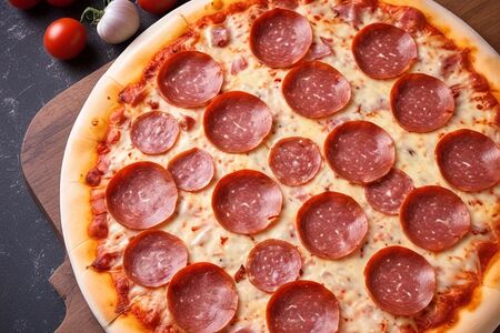 Пицца с салями