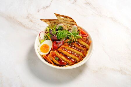 Салат в Азиатском стиле