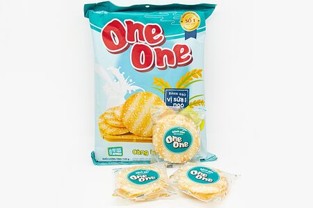 Рисовые крекеры One One со вкусом молока и кукурузы