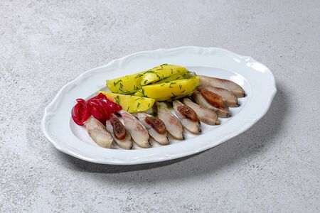 Сельдь собственного посола с отварным картофелем