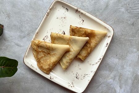 Французские тонкие блинчики с маслом