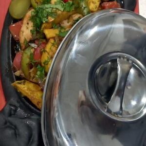 Сковородка со свининой