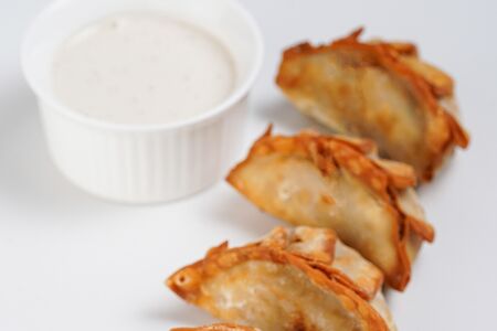 Гёдза с лососем во фритюре