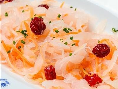 Капуста квашенная с клюквой и морковью