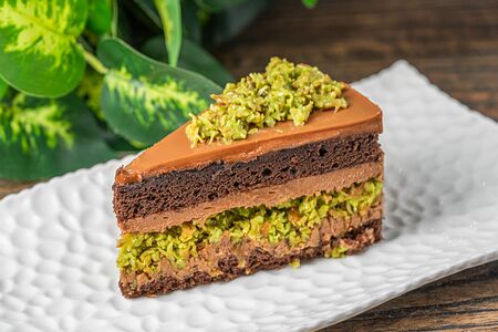 Пирожное Дубай с шоколадным кремом 