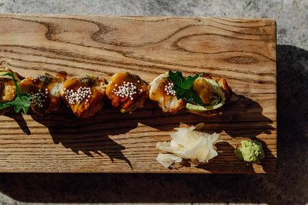 Ариэтти: угорь, гребешок, шисо, авокадо, огурец