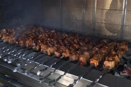 Шашлык из cвинoй шеи