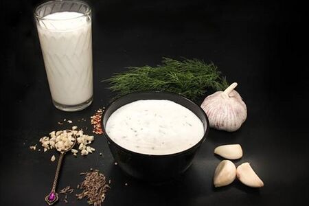 Соус Мацони с чесноком и укропом большой