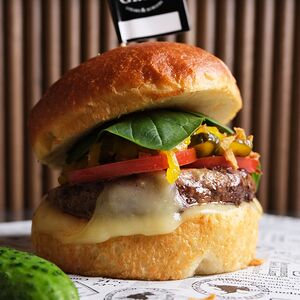 Чизбургер с релишем