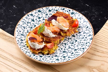 Драники с лососем