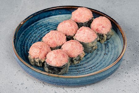 Жареный ролл с тунцом