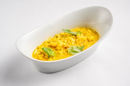 Ризотто по-милански с креветкой и кальмаром 