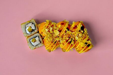 Ролл Курочка Lays and Tuc