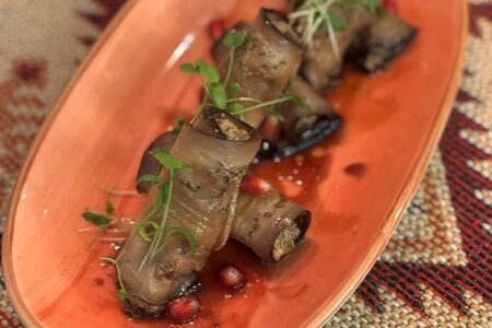 Рулетики из баклажанов