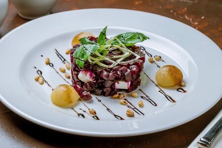 Флорентийский салат из печеной свеклы