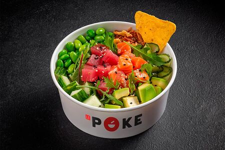 Поке с лососем, тунцом, салатом и авокадо Ома-Ома