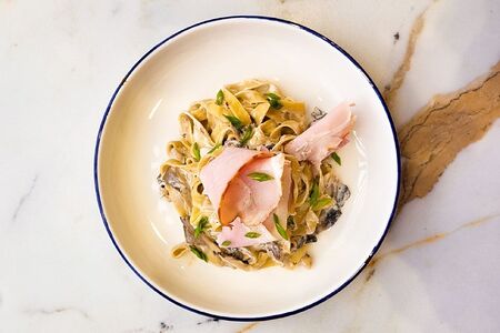 Паста окорок грибы