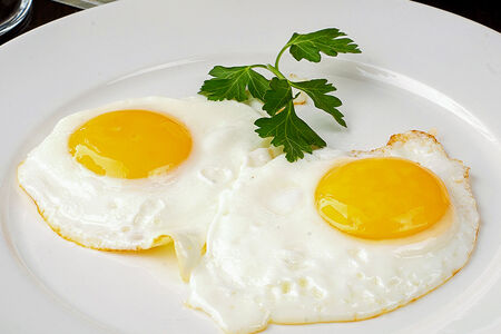 Яичница из двух яиц