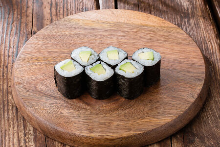 Ролл Авокадо