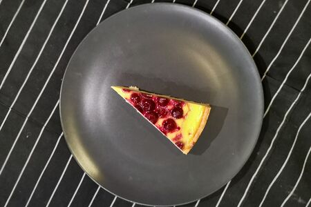 Пирог вишневый