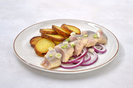 Пряная сельдь с картофелем