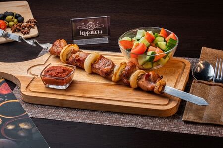 Шашлык из cвинoй шеи