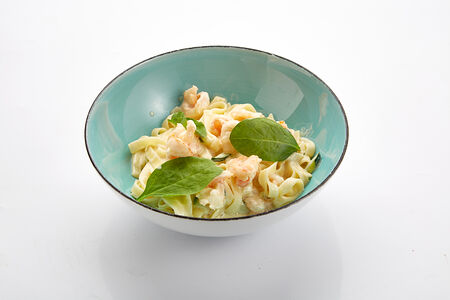 Фетучини с креветками и цукини