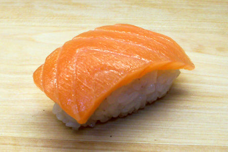 Суши Лосось