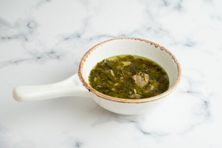 Чакапули из баранины с тархуном в горшочке