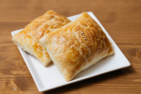 Самса с курицей и сыром