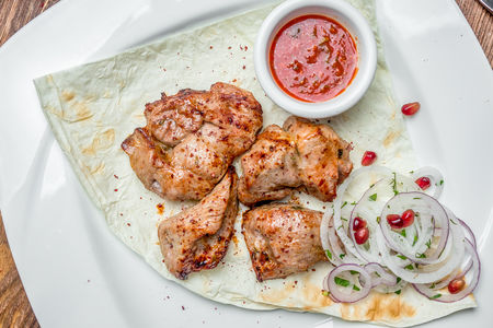 Шашлык из cвинoй шеи