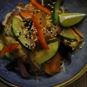 Wok с курицей