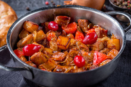 Телятина, жаренная на сковороде